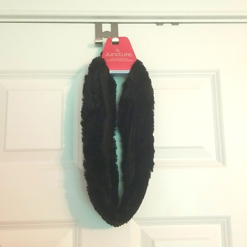 NWT- Juncture Faux Fur Muffler, Black